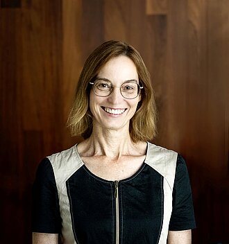 Gunilla_Eschenbach__c__Anja_Bleeser__DLA_Marbach__-_Mittelgroß