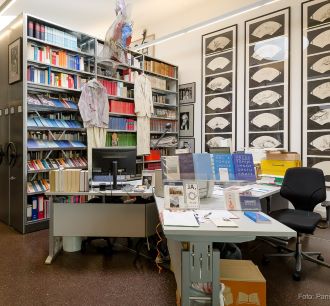 Bibliothek_-_Arbeitsplatz_-_Vorschaubild